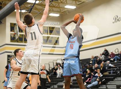 Thumbnail 3 in Oakland @ Mount Juliet photogallery.