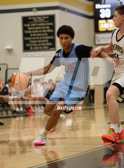 Thumbnail 1 in Oakland @ Mount Juliet photogallery.