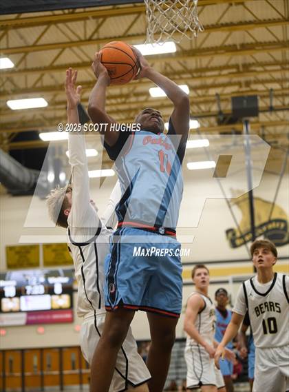 Thumbnail 1 in Oakland @ Mount Juliet photogallery.