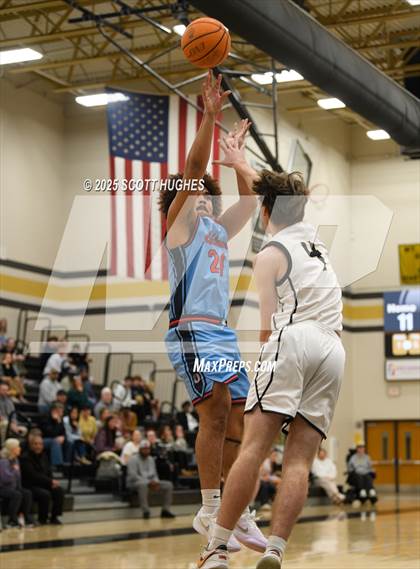 Thumbnail 2 in Oakland @ Mount Juliet photogallery.