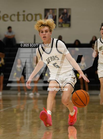 Thumbnail 1 in Oakland @ Mount Juliet photogallery.