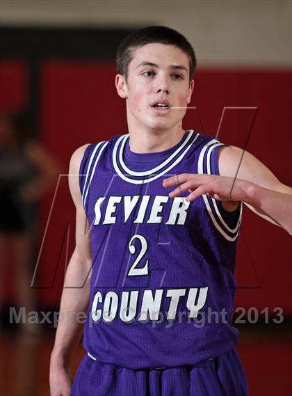 Thumbnail 3 in Sevier County vs. Science Hill (R1AAA Region Final) photogallery.