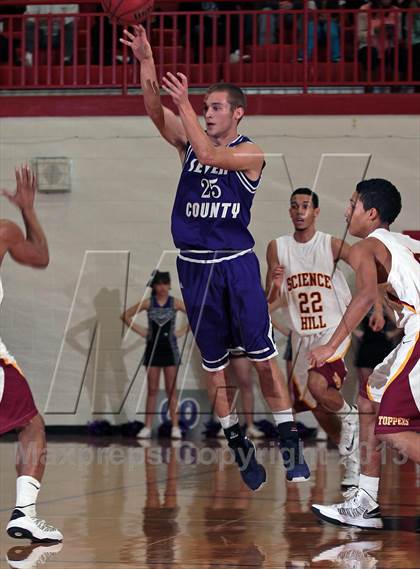 Thumbnail 2 in Sevier County vs. Science Hill (R1AAA Region Final) photogallery.