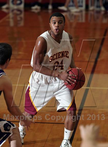 Thumbnail 2 in Sevier County vs. Science Hill (R1AAA Region Final) photogallery.