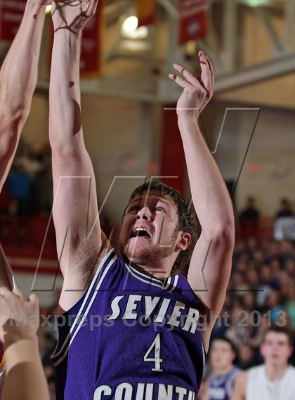 Thumbnail 2 in Sevier County vs. Science Hill (R1AAA Region Final) photogallery.