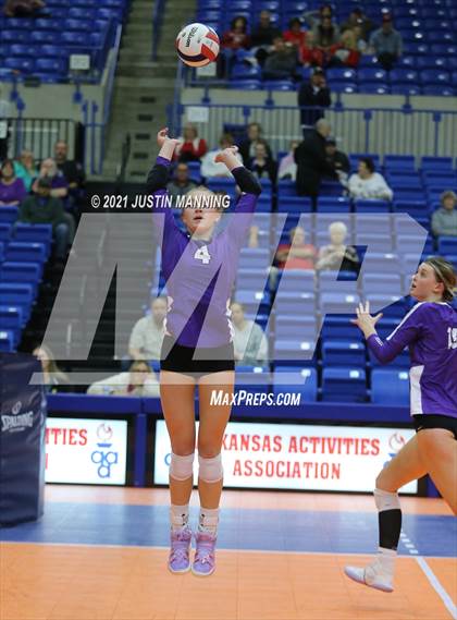 Thumbnail 3 in Fayetteville vs. Har-Ber (AAA 6A Final) photogallery.