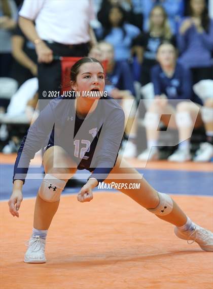 Thumbnail 3 in Fayetteville vs. Har-Ber (AAA 6A Final) photogallery.