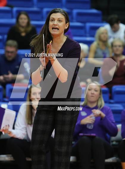 Thumbnail 1 in Fayetteville vs. Har-Ber (AAA 6A Final) photogallery.