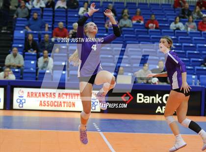 Thumbnail 2 in Fayetteville vs. Har-Ber (AAA 6A Final) photogallery.