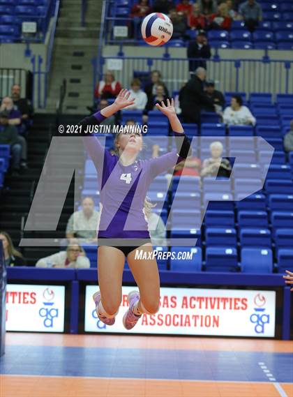 Thumbnail 1 in Fayetteville vs. Har-Ber (AAA 6A Final) photogallery.