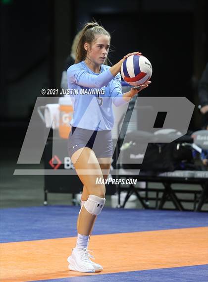 Thumbnail 1 in Fayetteville vs. Har-Ber (AAA 6A Final) photogallery.
