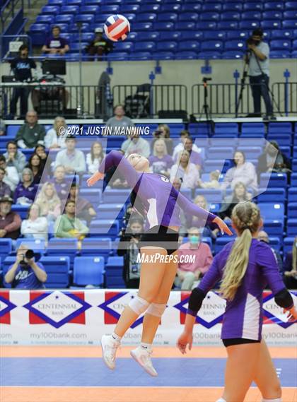 Thumbnail 1 in Fayetteville vs. Har-Ber (AAA 6A Final) photogallery.