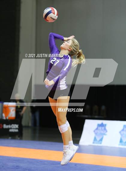 Thumbnail 2 in Fayetteville vs. Har-Ber (AAA 6A Final) photogallery.