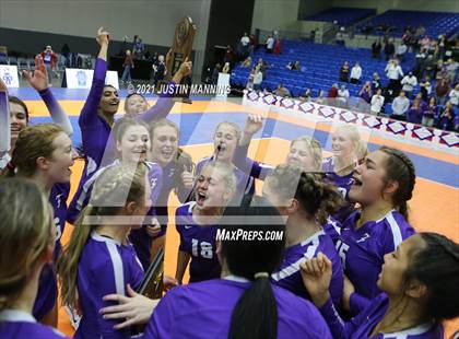 Thumbnail 1 in Fayetteville vs. Har-Ber (AAA 6A Final) photogallery.
