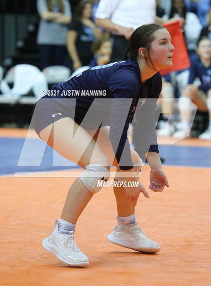 Thumbnail 1 in Fayetteville vs. Har-Ber (AAA 6A Final) photogallery.