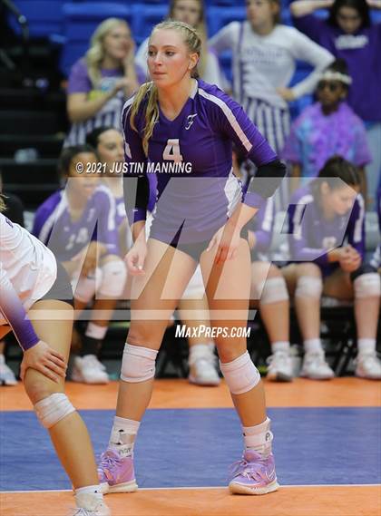 Thumbnail 1 in Fayetteville vs. Har-Ber (AAA 6A Final) photogallery.