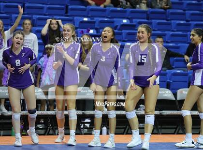 Thumbnail 3 in Fayetteville vs. Har-Ber (AAA 6A Final) photogallery.