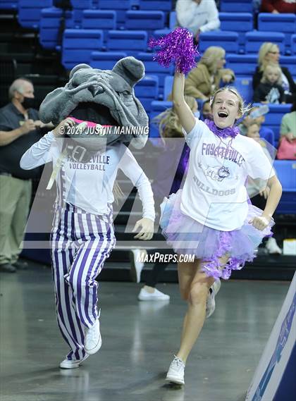 Thumbnail 1 in Fayetteville vs. Har-Ber (AAA 6A Final) photogallery.