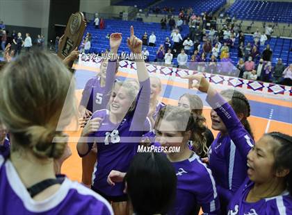 Thumbnail 1 in Fayetteville vs. Har-Ber (AAA 6A Final) photogallery.