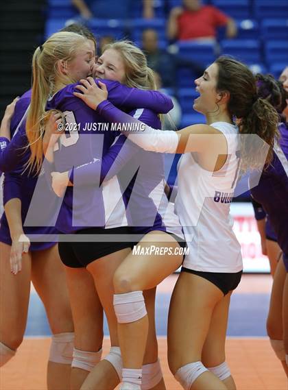Thumbnail 3 in Fayetteville vs. Har-Ber (AAA 6A Final) photogallery.