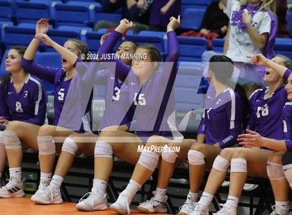 Thumbnail 1 in Fayetteville vs. Har-Ber (AAA 6A Final) photogallery.