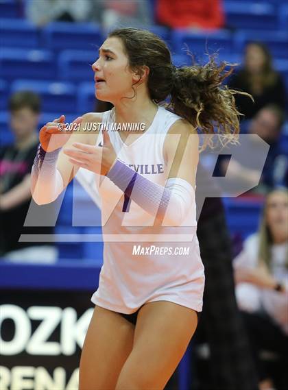 Thumbnail 1 in Fayetteville vs. Har-Ber (AAA 6A Final) photogallery.