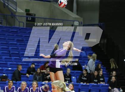 Thumbnail 3 in Fayetteville vs. Har-Ber (AAA 6A Final) photogallery.