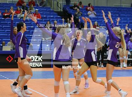 Thumbnail 1 in Fayetteville vs. Har-Ber (AAA 6A Final) photogallery.