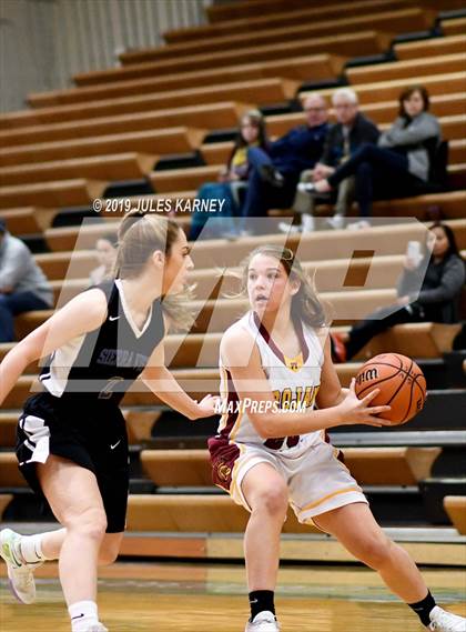 Thumbnail 2 in Pahrump Valley vs Sierra Vista (Gator Winter Classic) photogallery.