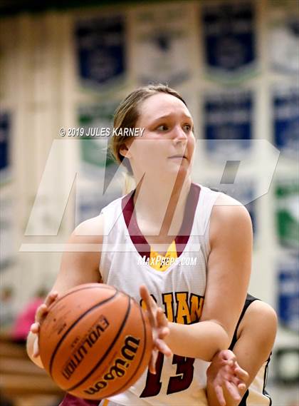 Thumbnail 2 in Pahrump Valley vs Sierra Vista (Gator Winter Classic) photogallery.