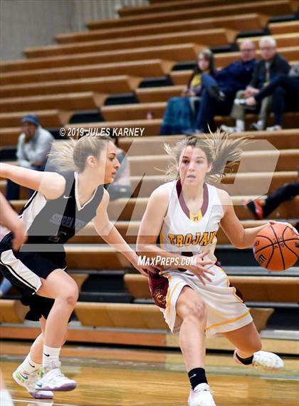 Thumbnail 1 in Pahrump Valley vs Sierra Vista (Gator Winter Classic) photogallery.
