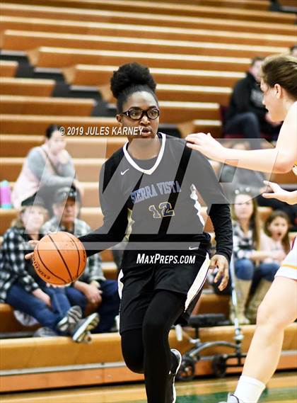 Thumbnail 1 in Pahrump Valley vs Sierra Vista (Gator Winter Classic) photogallery.