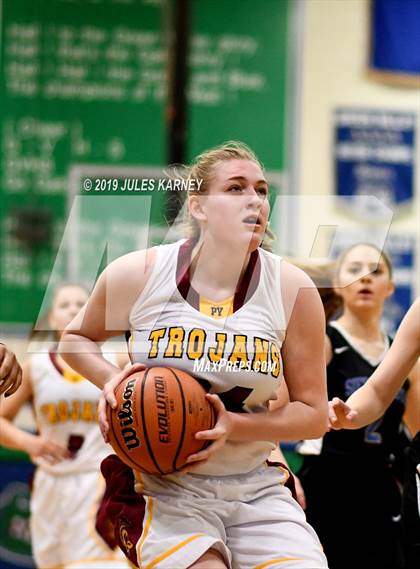 Thumbnail 3 in Pahrump Valley vs Sierra Vista (Gator Winter Classic) photogallery.