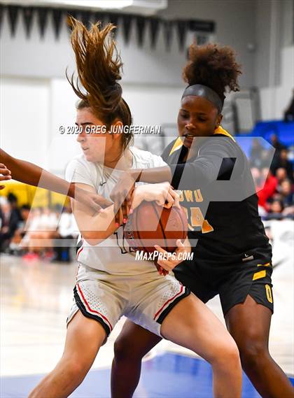Thumbnail 2 in Bishop O'Dowd @ Salesian College Preparatory (CIF D1 NorCal State Final) photogallery.