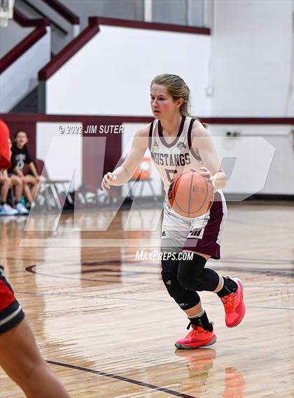 Thumbnail 3 in Lutheran vs Travis (Cameron Chamber Christmas Classic) photogallery.