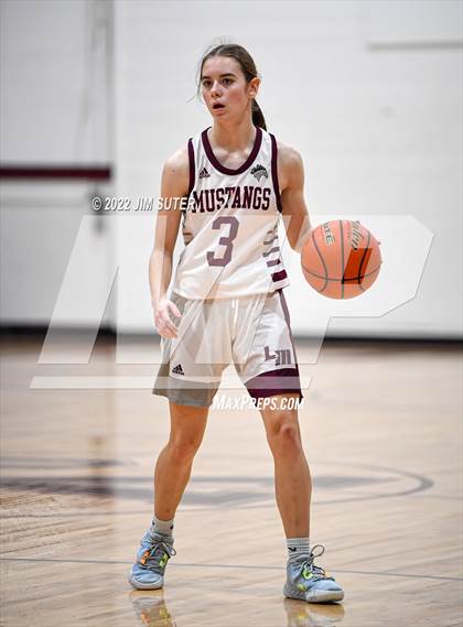Thumbnail 3 in Lutheran vs Travis (Cameron Chamber Christmas Classic) photogallery.