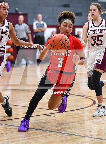 Thumbnail 2 in Lutheran vs Travis (Cameron Chamber Christmas Classic) photogallery.