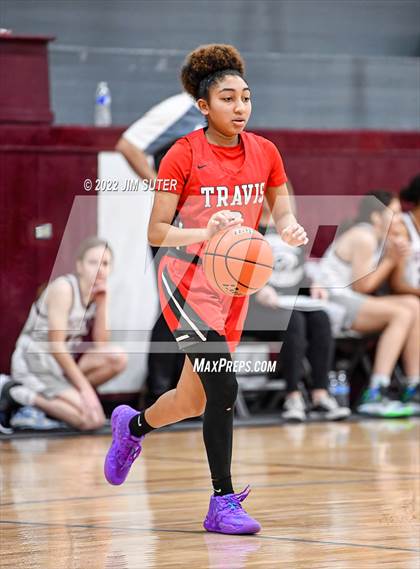 Thumbnail 1 in Lutheran vs Travis (Cameron Chamber Christmas Classic) photogallery.