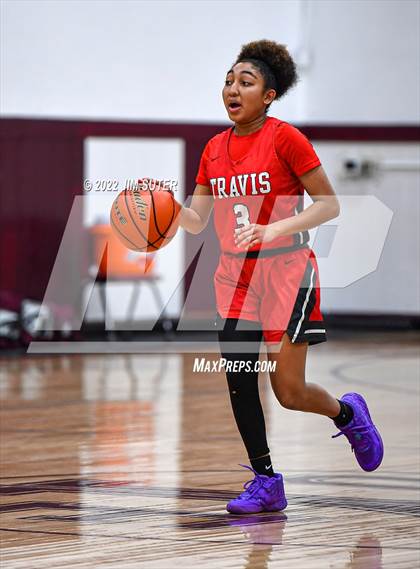 Thumbnail 2 in Lutheran vs Travis (Cameron Chamber Christmas Classic) photogallery.