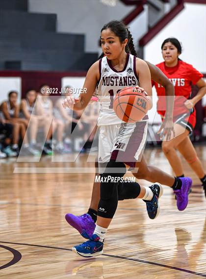 Thumbnail 1 in Lutheran vs Travis (Cameron Chamber Christmas Classic) photogallery.