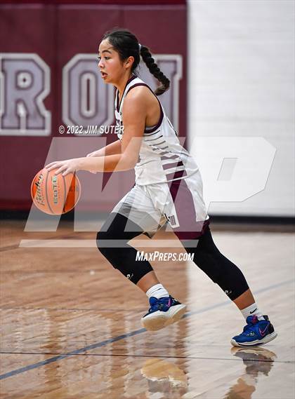 Thumbnail 1 in Lutheran vs Travis (Cameron Chamber Christmas Classic) photogallery.