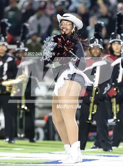 Thumbnail 1 in Mansfield Timberview vs. Longview (UIL 5A D1 Quarterfinal) photogallery.