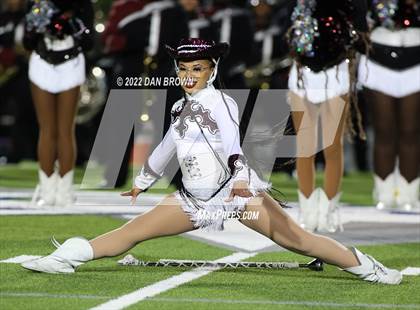 Thumbnail 2 in Mansfield Timberview vs. Longview (UIL 5A D1 Quarterfinal) photogallery.