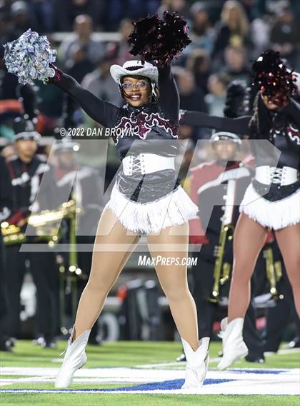 Thumbnail 2 in Mansfield Timberview vs. Longview (UIL 5A D1 Quarterfinal) photogallery.