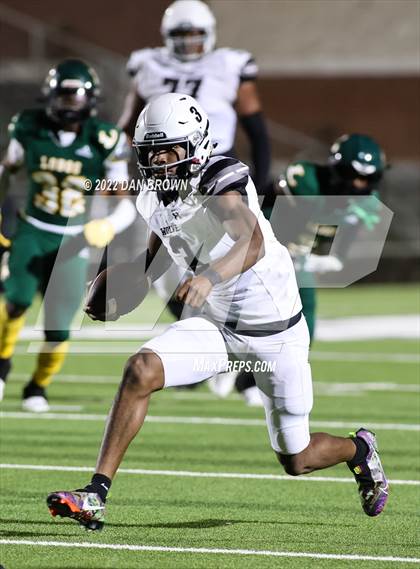 Thumbnail 2 in Mansfield Timberview vs. Longview (UIL 5A D1 Quarterfinal) photogallery.