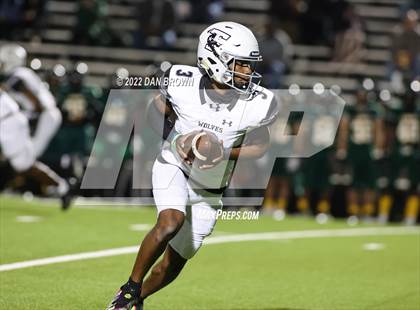 Thumbnail 2 in Mansfield Timberview vs. Longview (UIL 5A D1 Quarterfinal) photogallery.