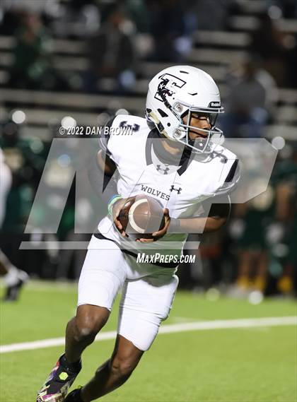 Thumbnail 1 in Mansfield Timberview vs. Longview (UIL 5A D1 Quarterfinal) photogallery.