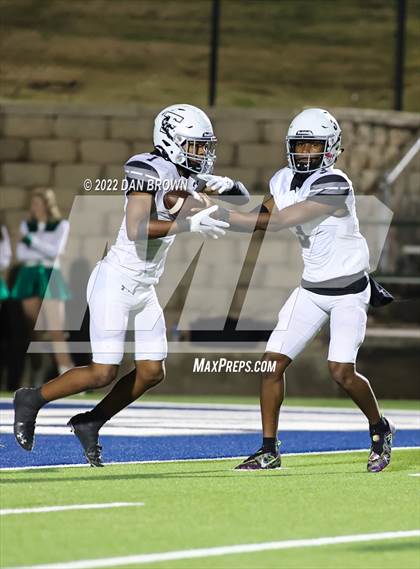 Thumbnail 2 in Mansfield Timberview vs. Longview (UIL 5A D1 Quarterfinal) photogallery.