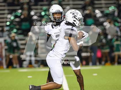 Thumbnail 3 in Mansfield Timberview vs. Longview (UIL 5A D1 Quarterfinal) photogallery.