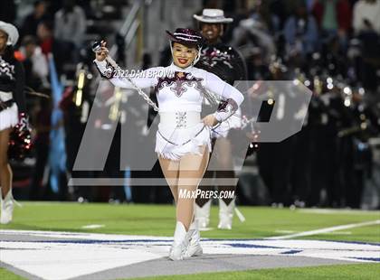 Thumbnail 2 in Mansfield Timberview vs. Longview (UIL 5A D1 Quarterfinal) photogallery.